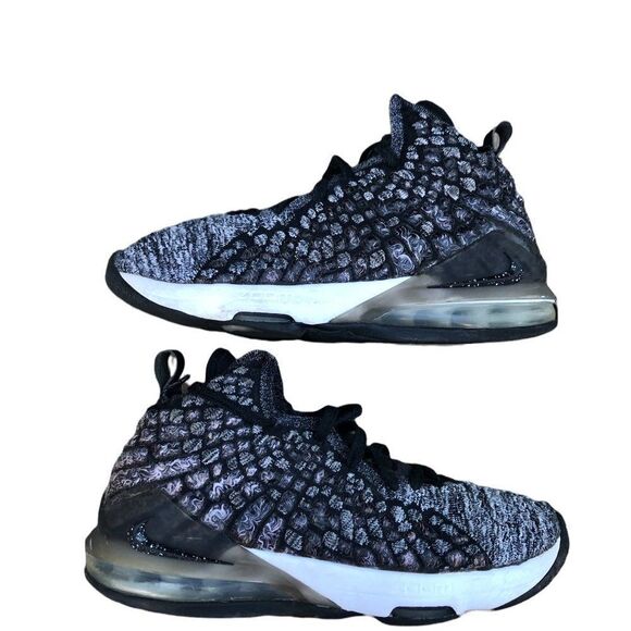 2019 Nike Lebron 17 Black White Size 6 - Picture 14 of 16